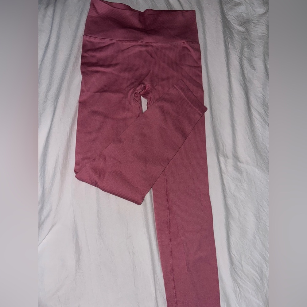 PINK Workout Leggings